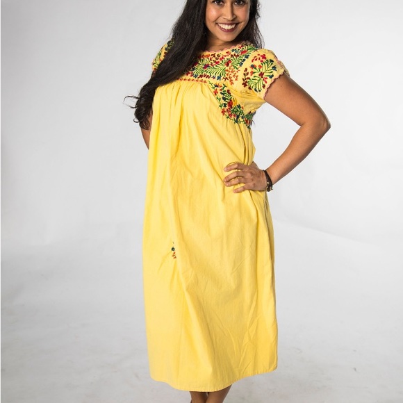 Fun 1970s vintage Yellow Embroidered
Mexican Dress Floral Oaxacan
Cotton - Small - Picture 7 of 14